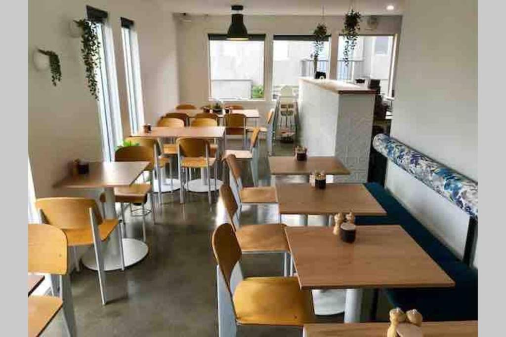 10A Brunswick Living Studio Close To Apt And Cbd Free Wifi Tram At Doorstep ملبورن المظهر الخارجي الصورة